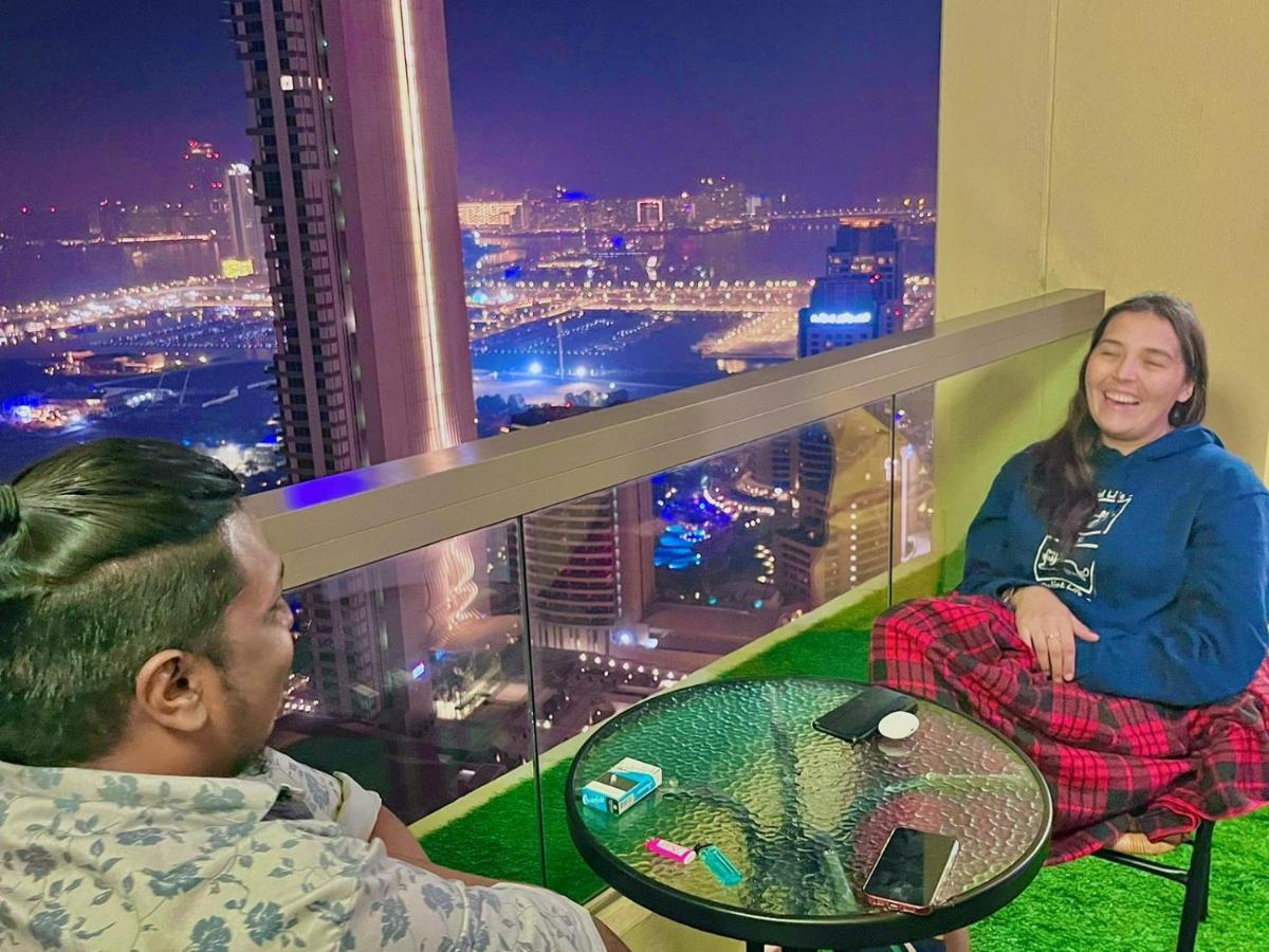 Dubai Eye Hostel Екстериор снимка